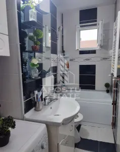 Apartament cu 3 camere, semidecomandat, renovat,  Spitalul Judetean - foto 9
