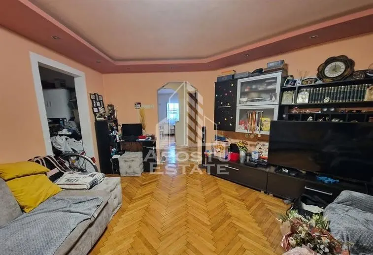Apartament  cu 3 camere, de vanzare, zona Soarelui, Timisoara - foto 1