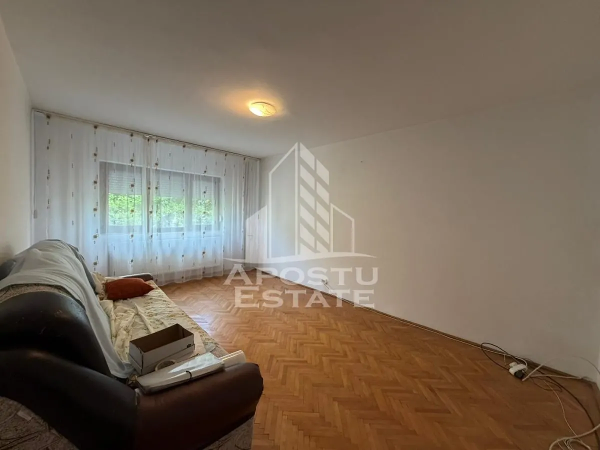 Apartament cu 3 camere, decomandat, zona Soarelui, Timisoara - foto 1