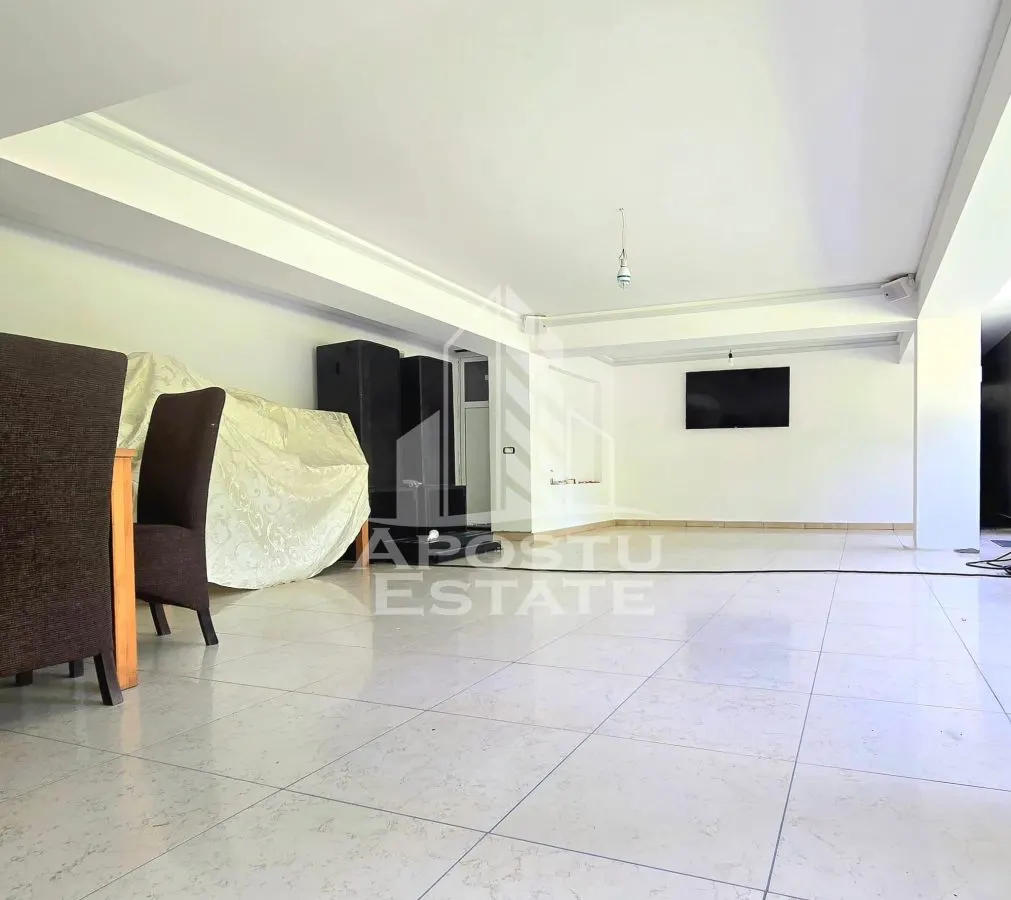 Spatiu comercial de vanzare - Strandul Neptun Arad (fostul Vox Maris) - foto 11
