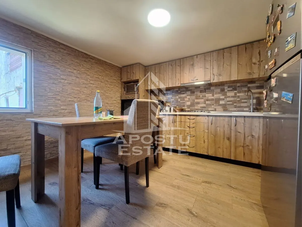 Casa individuala cu 5 camere si terasa, zona linistita Sanicolaul Mic - foto 1
