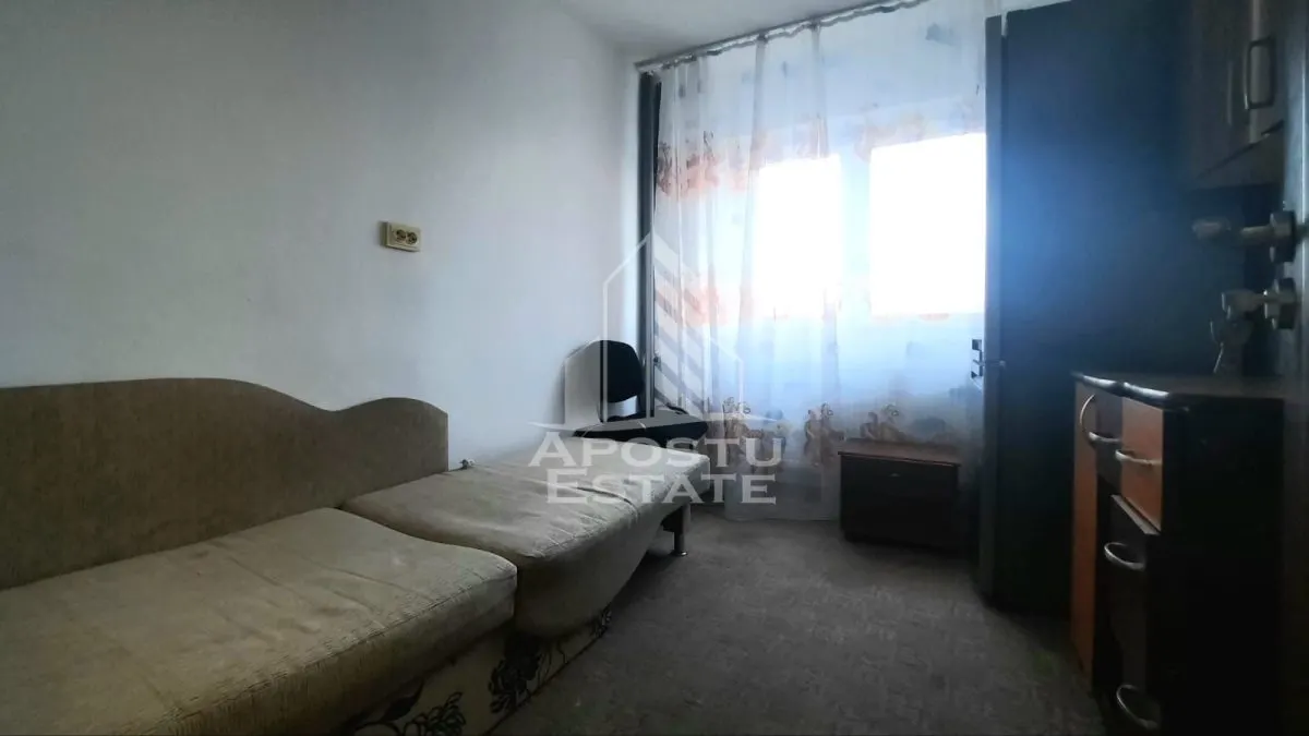 Apartament de inchiriat 2 camere 300 euro zona Miorita - foto 4