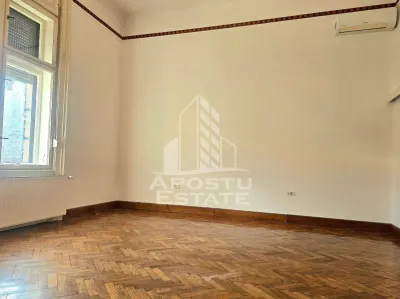 Spatiu comercial 102 mp - foto 4