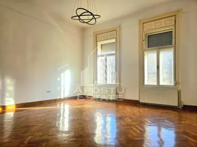 Spatiu comercial 102 mp - foto 5