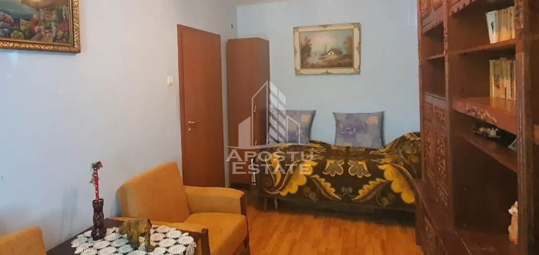 Inchiriez apartament cu 2 camere zona UTA - foto 1