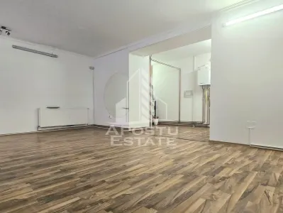 Spatiul comercial central - foto 7