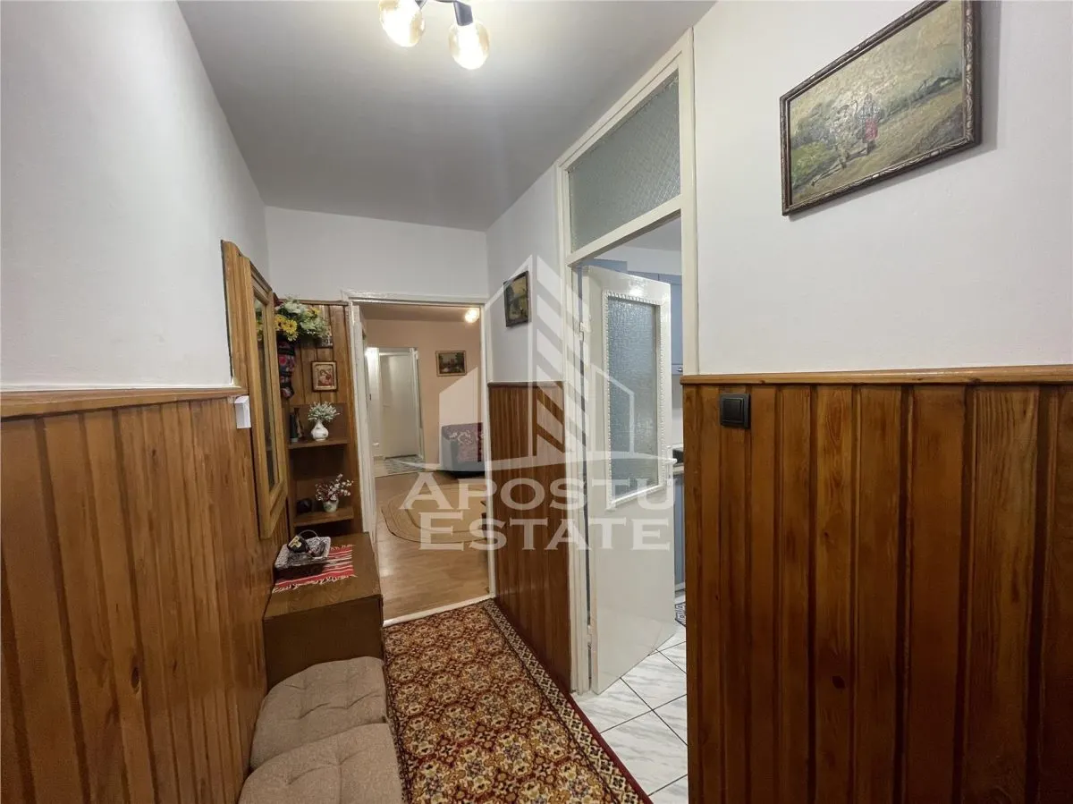 Apartament 2 camere, proaspat renovat, zona Micalaca - foto 4