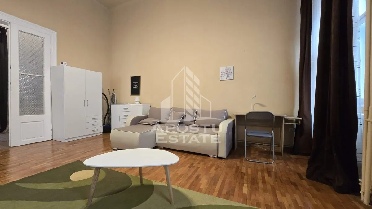Apartament 2 Camere 64 mp, de inchiriat, Ultracentral, Semidecomandat - foto 1