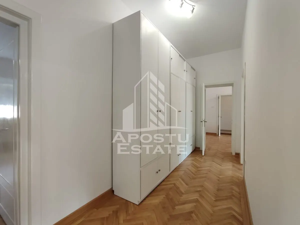Apartament cu 5 camere 170 mp,  zona Ultracentrala - foto 3