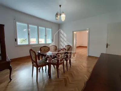 Apartament cu 5 camere 170 mp,  zona Ultracentrala - foto 4