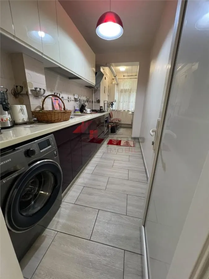 Apartament 2 camere Podu Ros - Decomandat - foto 2