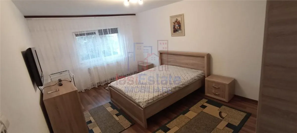 Apartament 1 camera de vanzare in zona Podu de Fier | 38 mp | Etaj 1 - foto 1