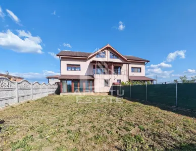 Casa de vanzare spatioasa, 5 camere si 3 bai, Giarmata, Comision 0 - Giarmata