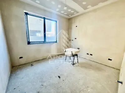 Apartament cu 2 camere, gradina, bucatarie inchisa, in Giroc - foto 5