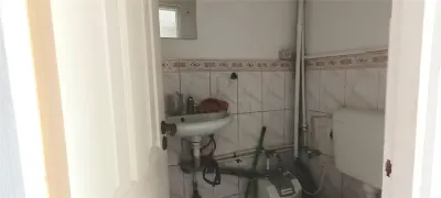 Spatiu comercial  cu vitrina  mare - Dambovita - foto 2