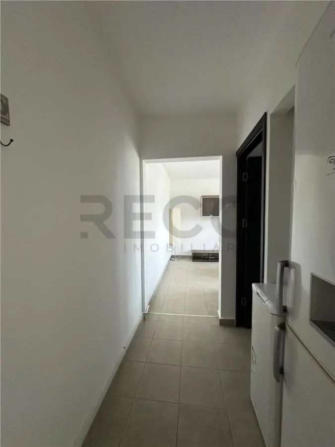 RECO Apartament renovat la etajul  2 - foto 3