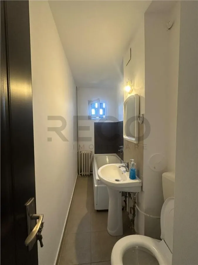 RECO Apartament renovat la etajul  2 - foto 6