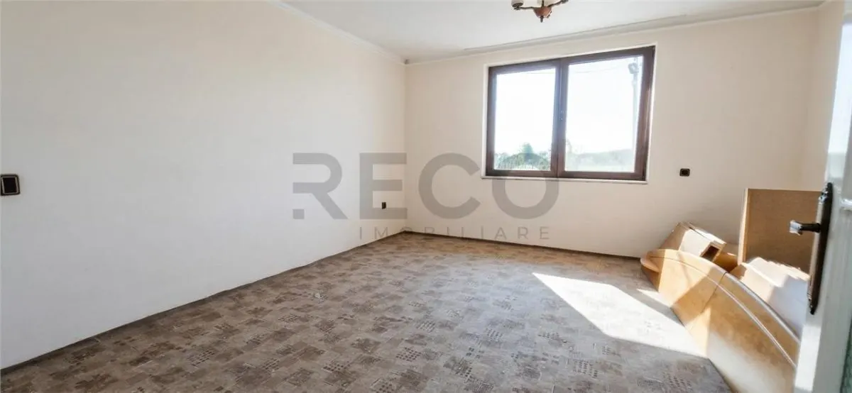 RECO Casa in Lugasu de Jos la 3 km de Alesd si 32km de Oradea - foto 8