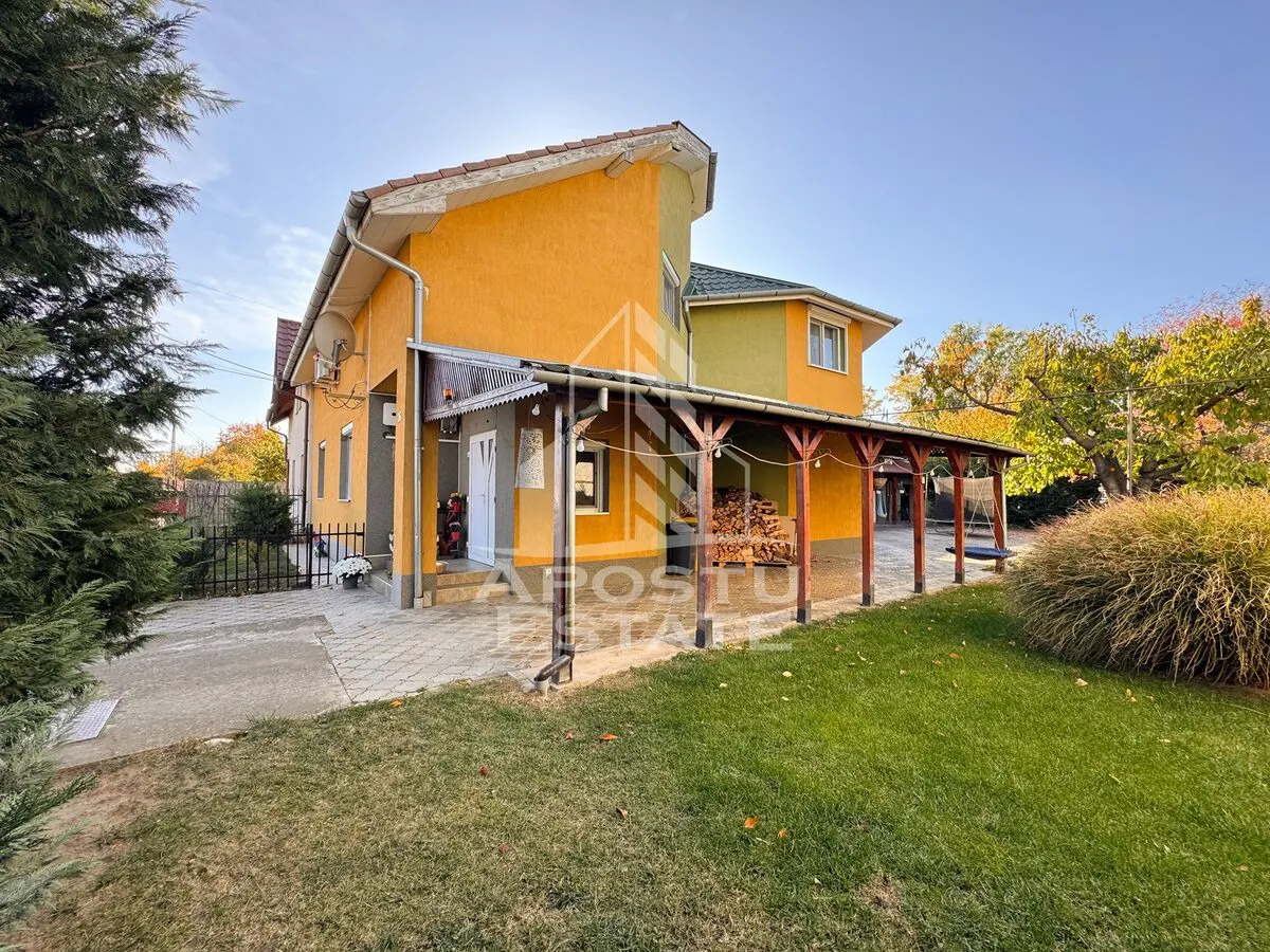 Casa pt. 2 familii, cu 9 camere, teren 832mp, Zona Girocului Timisoara - foto 1