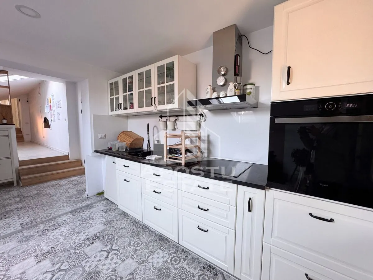 Casa pt. 2 familii, cu 9 camere, teren 832mp, Zona Girocului Timisoara - foto 12
