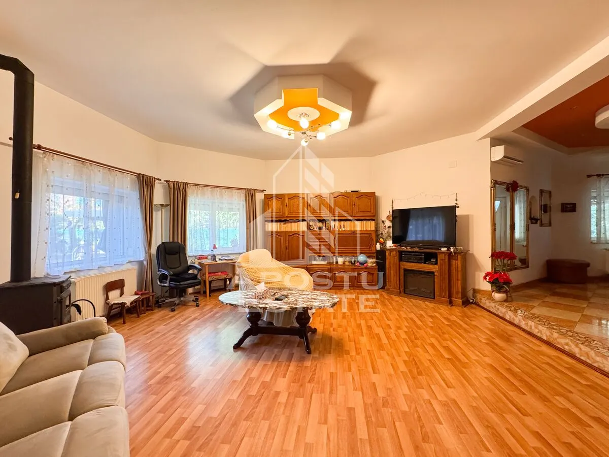 Casa pt. 2 familii, cu 9 camere, teren 832mp, Zona Girocului Timisoara - foto 17