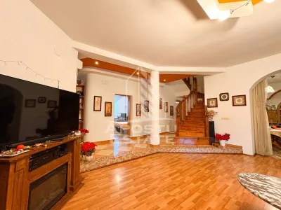 Casa pt. 2 familii, cu 9 camere, teren 832mp, Zona Girocului Timisoara - foto 19