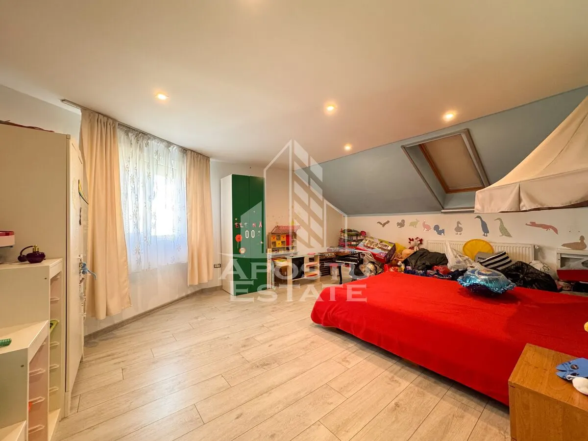Casa pt. 2 familii, cu 9 camere, teren 832mp, Zona Girocului Timisoara - foto 10