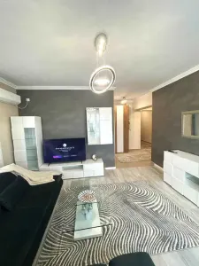 Apartament 2 camere si Loc de parcare subteran - LUX Unirea Towers - Podu Roş - foto 3