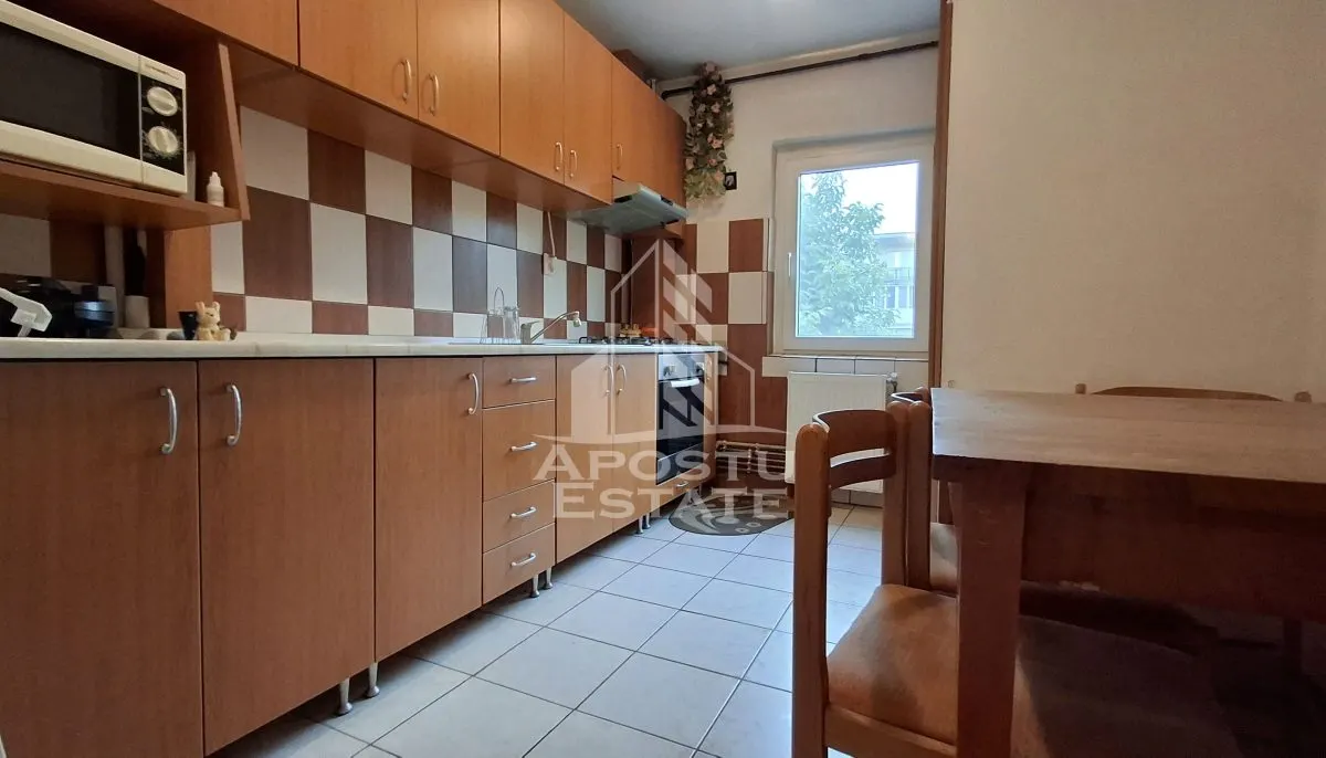 Apartament cu 2 camere in Micalaca - foto 12