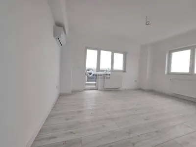 Apartament 1 camera de vanzare in Iasi, Galata, 43.63 mp, baie cu geam - foto 9