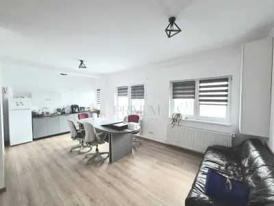 Spatiu birouri 4 camere cladire noua  etaj 2 - Complexul Studentesc - foto 2