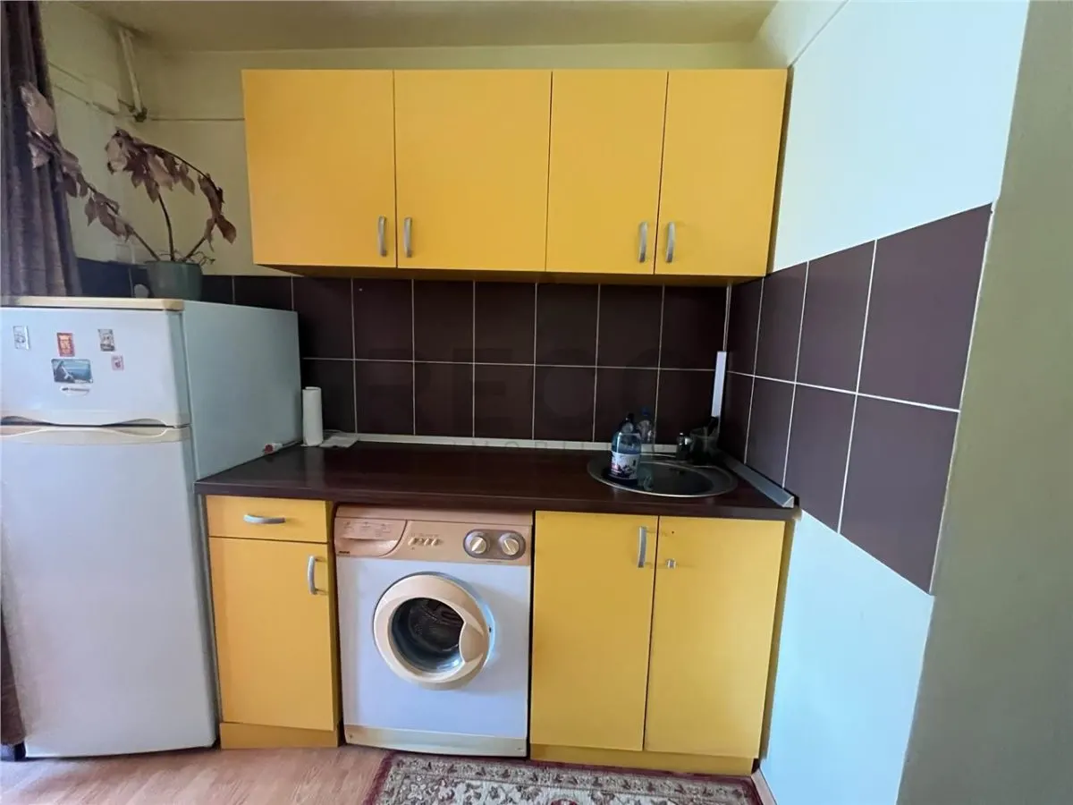 RECO Garsoniera cu lift, 25 mp etaj intermediar, Oradea- Rogerius - foto 3