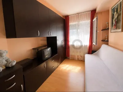 RECO Garsoniera cu lift, 25 mp etaj intermediar, Oradea- Rogerius - foto 5