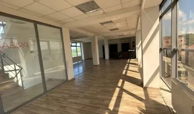 Spatiu Birouri luminos open-space - Simion Barnutiu - foto 2