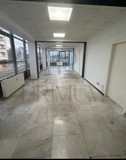Spatiu Birouri luminos open-space - Simion Barnutiu - foto 4