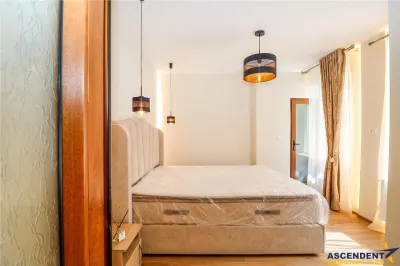 Pe Castelului, resedinta urbana cu identitate, renovata 2026, 2 bai, curte discreta, Centrul Istoric, Brasov - foto 17