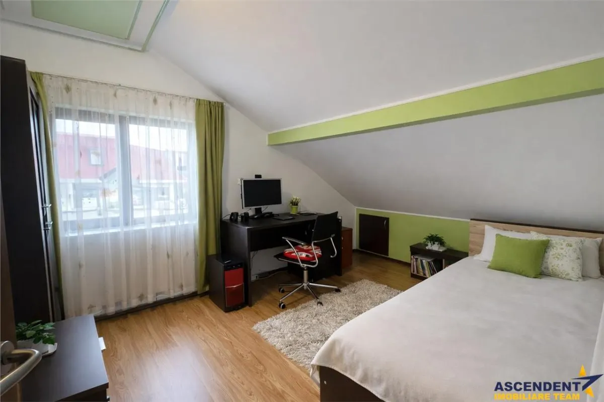 Vila spatioasa in Sancraiu, 2 intrari, foisor, parcare, 5 minute de Targu Mures. - foto 8
