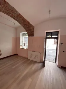 SAD - ultracentral - centrala proprie - toate utilitățile - 35 mp - foto 2