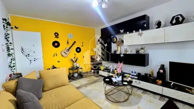 Apartament cu 2 camere de vanzare, decomandat, renovat, Girocului - foto 2