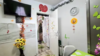 Apartament cu 2 camere de vanzare, decomandat, renovat, Girocului - foto 13