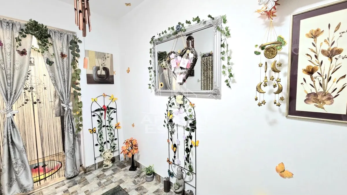 Apartament cu 2 camere de vanzare, decomandat, renovat, Girocului - foto 10