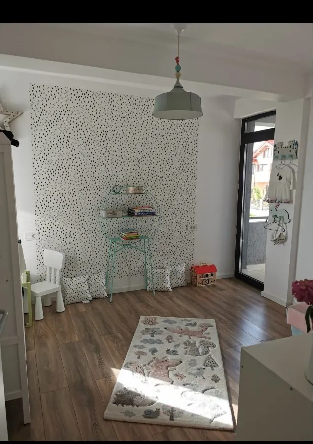 Casa/Vila de inchiriat Antibiotice - 770 euro - foto 3