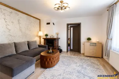 Casa solida, teren 919mp, 2 accesuri, configuratie si pentru 2 familii, Sanpetru, Brasov - Brasov