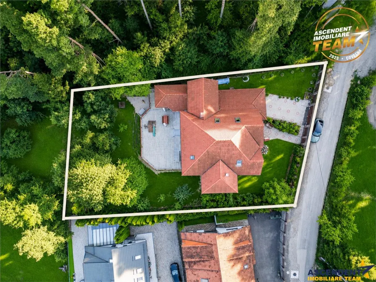 Vila Poiana Angelescu,441 mp,1.400mp teren, 5 dormitoare, 2 birouri, la baza padurii - foto 9