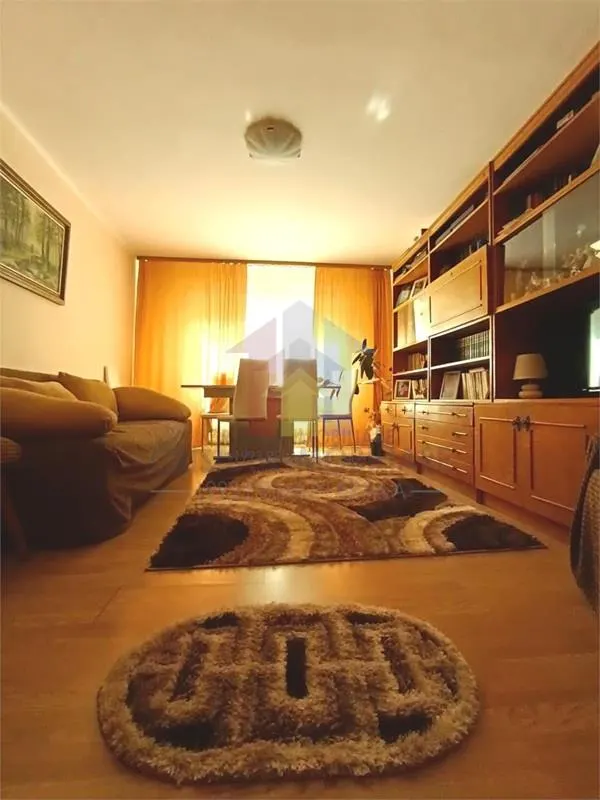 SPATIOS! 91 mp! Ap 4 camere, decomnadat, parter, zona Buzaului - foto 1