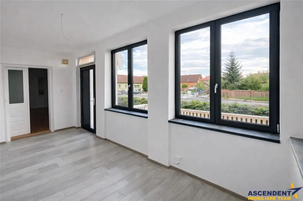 TUR 3D!In areal apreciabil,particulara casa cu 680 mp teren,Miercurea Ciuc,Harghita - foto 3