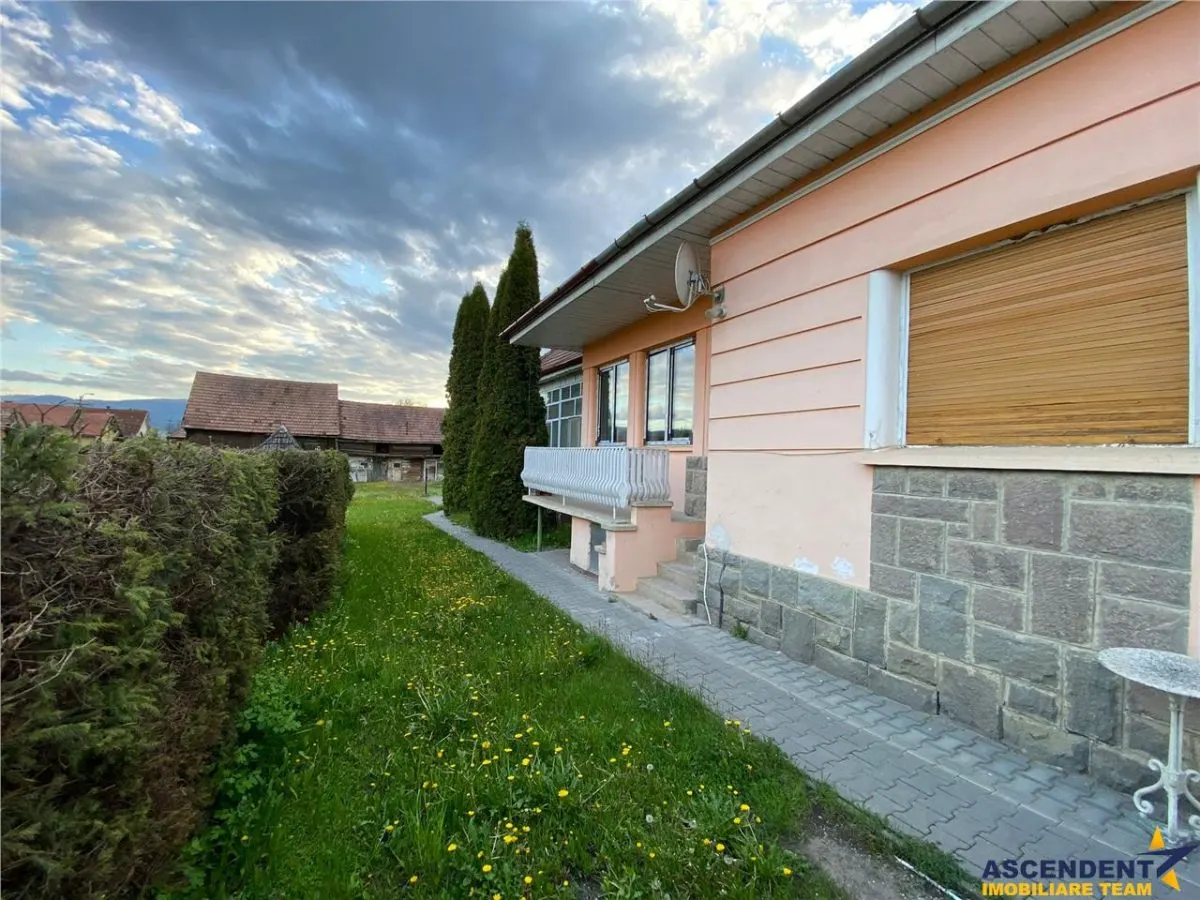 TUR 3D!In areal apreciabil,particulara casa cu 680 mp teren,Miercurea Ciuc,Harghita - foto 9