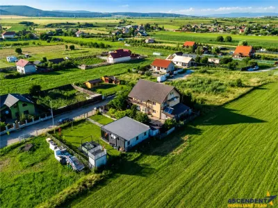 Vila luminoasa, curte individuala, priveliste panoramica spre munti, Harman, Brasov - Brasov
