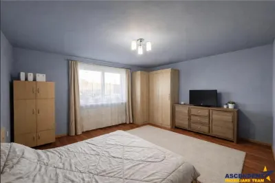 Nivel in casa cu 2 apartamente,145 mp utili+ teren 338mp, Gheorghe Doja - foto 11