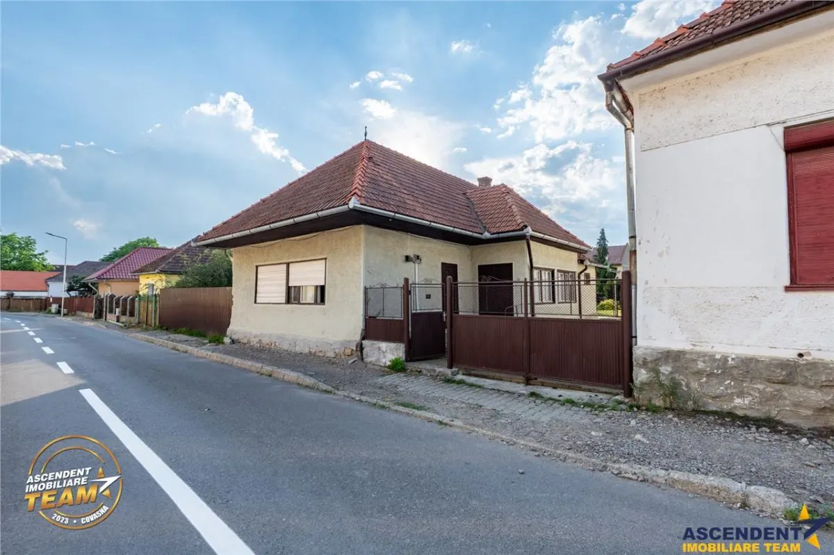 Film! Ultracental: Casa traditionala in statiunea Covasna - foto 11